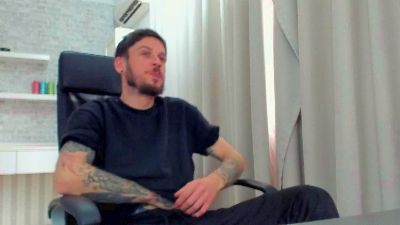 JonahShaw live cam on Cam4