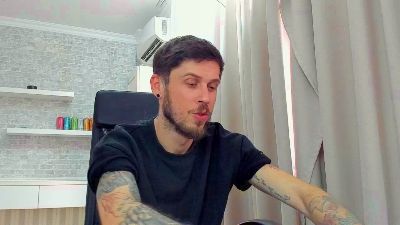 JonahShaw live cam on Cam4