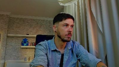 JonahShaw live cam on Cam4