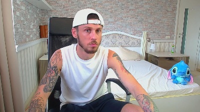 JonahShaw live cam on Cam4