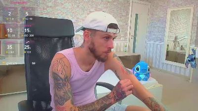 JonahShaw live cam on Cam4