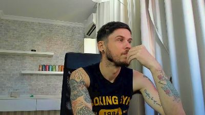 JonahShaw live cam on Cam4