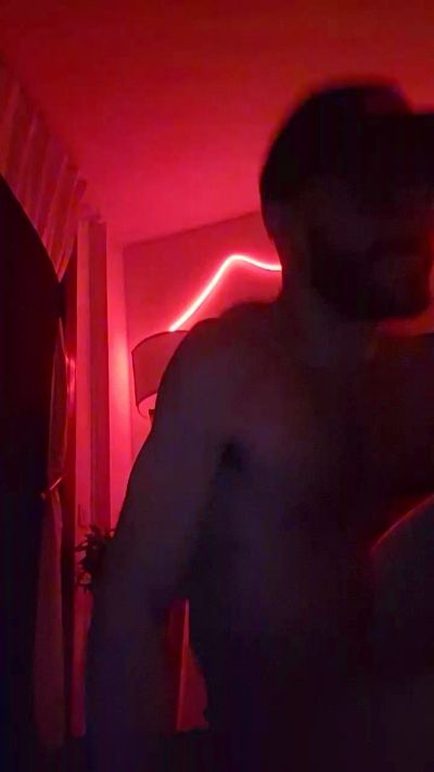 Jonanbcn live cam on Cam4