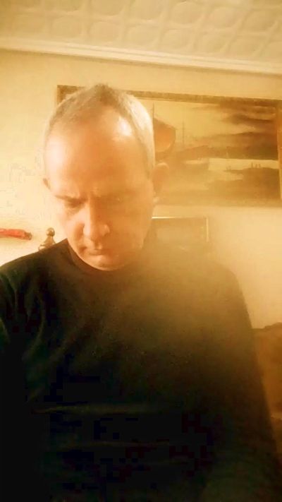 Jongurutz1 live cam on Cam4