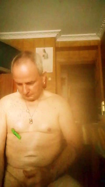 Jongurutz1 live cam on Cam4