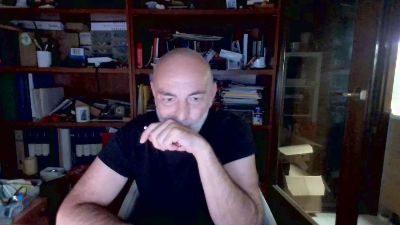 Jonnie696969 live cam on Cam4