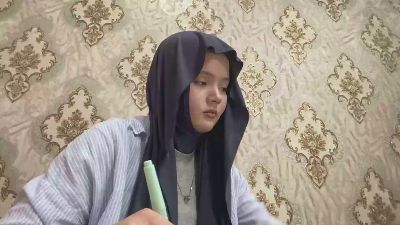 JonniePinzone live female webcam from Italy