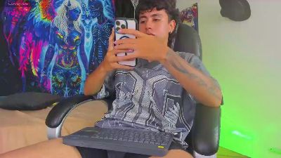 Jonnierodriguez live cam on Cam4