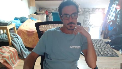 Joohn7i__ live cam on Cam4