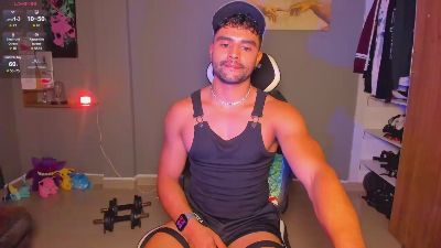 JordanRossie live cam on Cam4