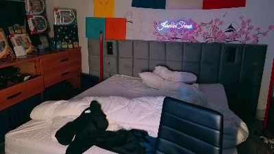 JordanShowLove live cam on Cam4