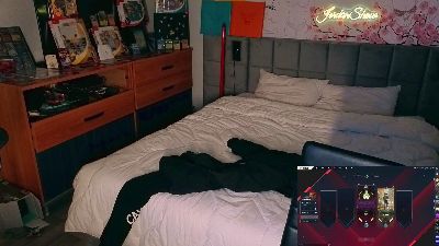 JordanShowLove live cam on Cam4