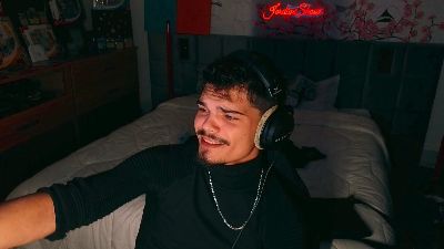 JordanShowLove live cam on Cam4