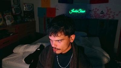 JordanShowLove live cam on Cam4