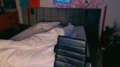 JordanShowLove live cam on Cam4