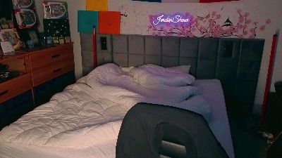 JordanShowLove live cam on Cam4