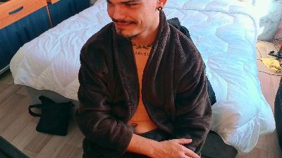 JordanShowLove live cam on Cam4