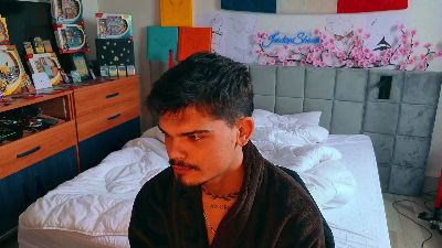 JordanShowLove live cam on Cam4