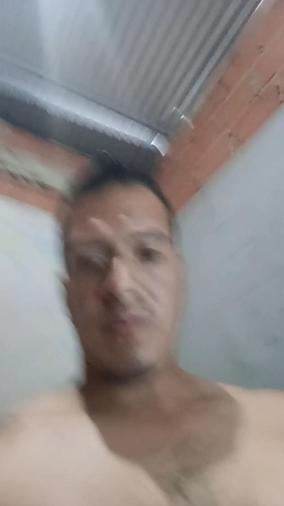 Jose24724 live cam on Cam4