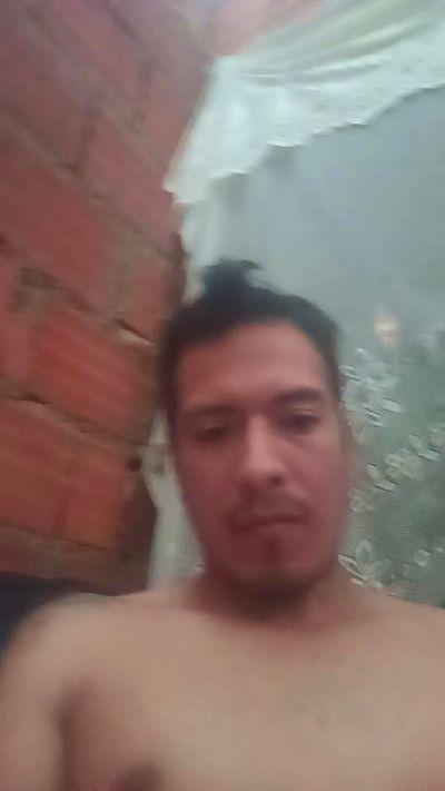 Jose24724 live cam on Cam4