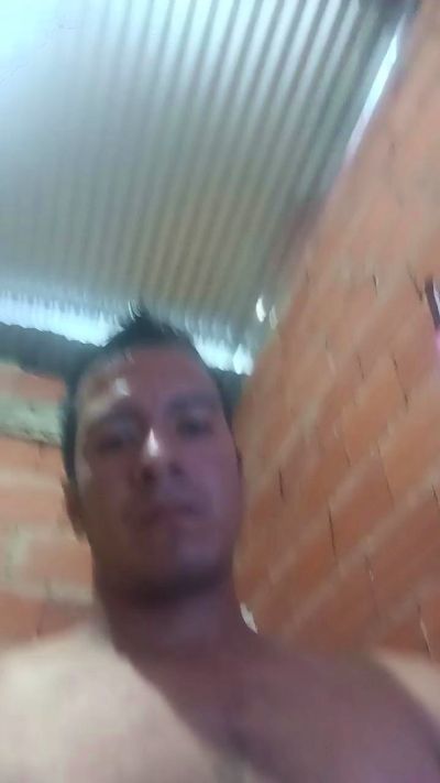 Jose24724 live cam on Cam4