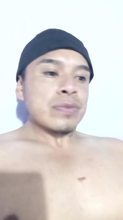 JoseeXx01 live cam on Cam4