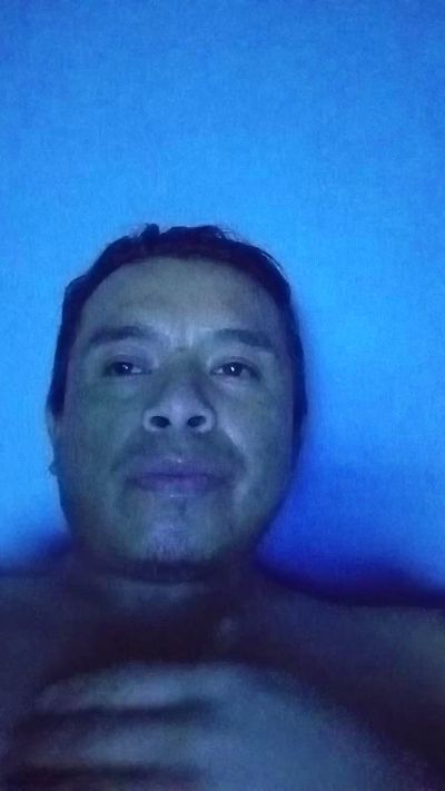 JoseeXx01 live cam on Cam4