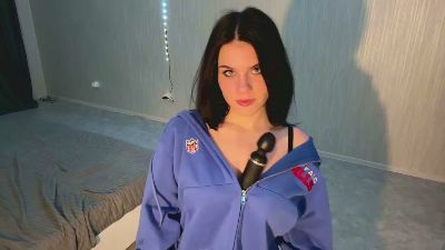 JosephineWines live cam on Cam4
