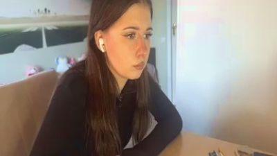 JosieKnaack live cam on Cam4