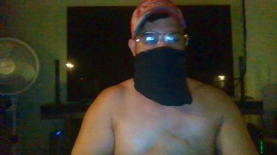 Josueowy live cam on Cam4