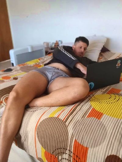 Jota_Show live cam on Cam4