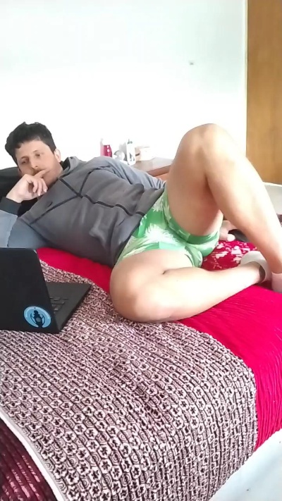 Jota_Show live cam on Cam4