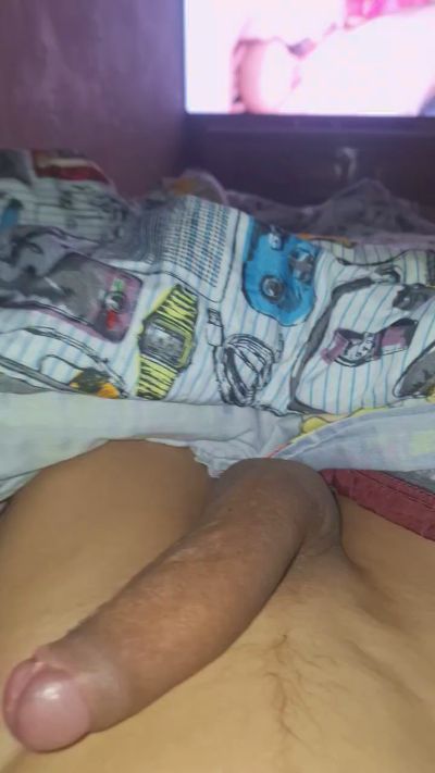 Joven27 live cam on Cam4