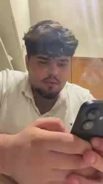 Joven_promesa live cam on Cam4