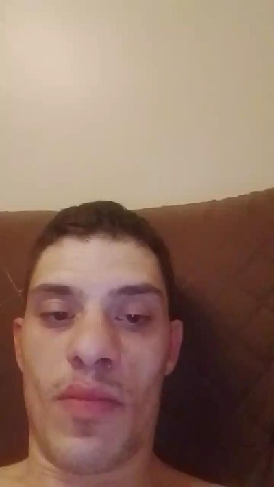 Jovencito1997 live cam on Cam4