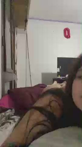 Jovencitoshot26 live cam on Cam4