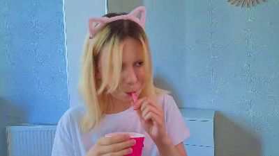JovitaRohm live cam on Cam4