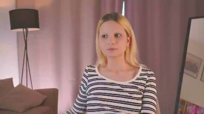 JovitaRohm live cam on Cam4