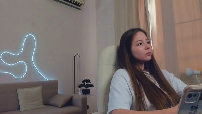 JoyLevitas live cam on Cam4