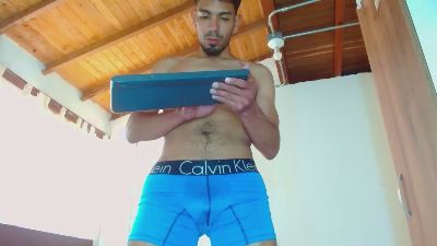 Joy_Garcia live cam on Cam4