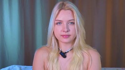 JoyaSpohnholz live cam on Cam4