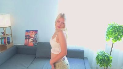 JoyaSpohnholz live cam on Cam4