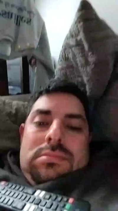 Jrobredo live cam on Cam4