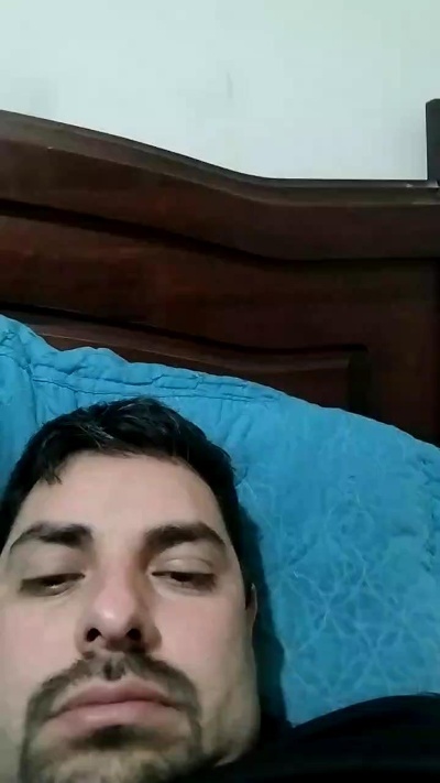 Jrobredo live cam on Cam4