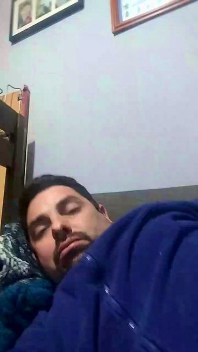 Jrobredo live cam on Cam4