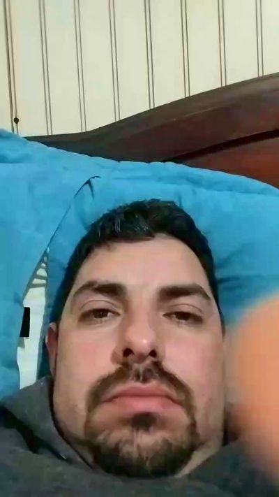 Jrobredo live cam on Cam4