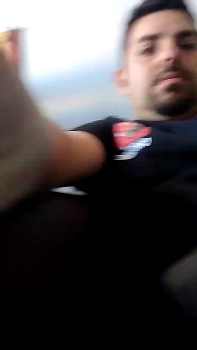 Jrobredo live cam on Cam4