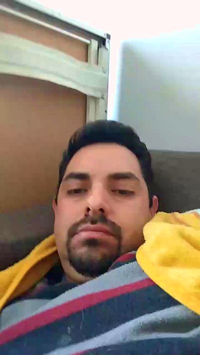 Jrobredo live cam on Cam4