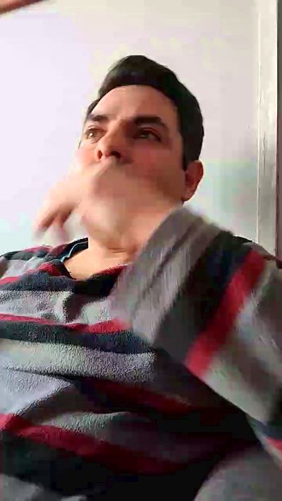 Jrobredo live cam on Cam4