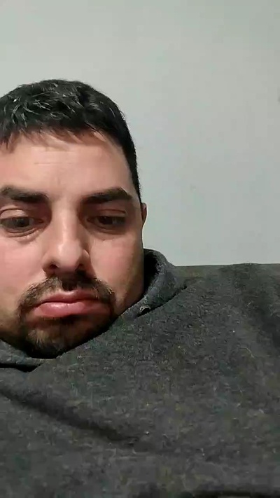 Jrobredo live cam on Cam4